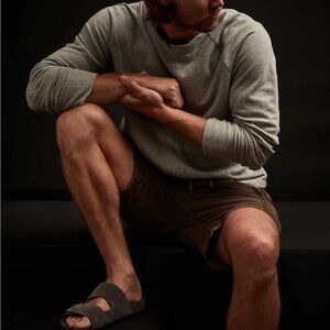 James Perse Men’s Vintage French Terry Sweatshirt in Heather Grey in Size 3/L